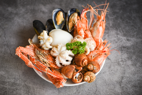 BfR – Lebensmittelinfektionen durch Vibrionen (Vibrio spp./ Nicht-Cholera-Vibrionen) in „Seafood“ (Meerestiere, Fische & Fischprodukte) BfR – Lebensmittelinfektionen durch Vibrionen (Vibrio spp./ Nicht-Cholera-Vibrionen) in „Seafood“ (Meerestiere, Fische & Fischprodukte)