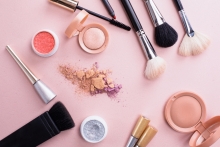 Rückstände von Schwermetallen in Kosmetika