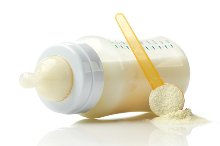 CVUA Freiburg: Monitoring von Pestizidrückständen in Milch und Säuglingsanfangsnahrung CVUA Freiburg: Monitoring von Pestizidrückständen in Milch und Säuglingsanfangsnahrung