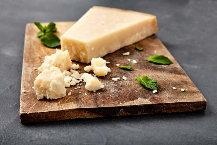 Ökotest: Parmesan – hohe Mineralölgehalte Ökotest: Parmesan – hohe Mineralölgehalte
