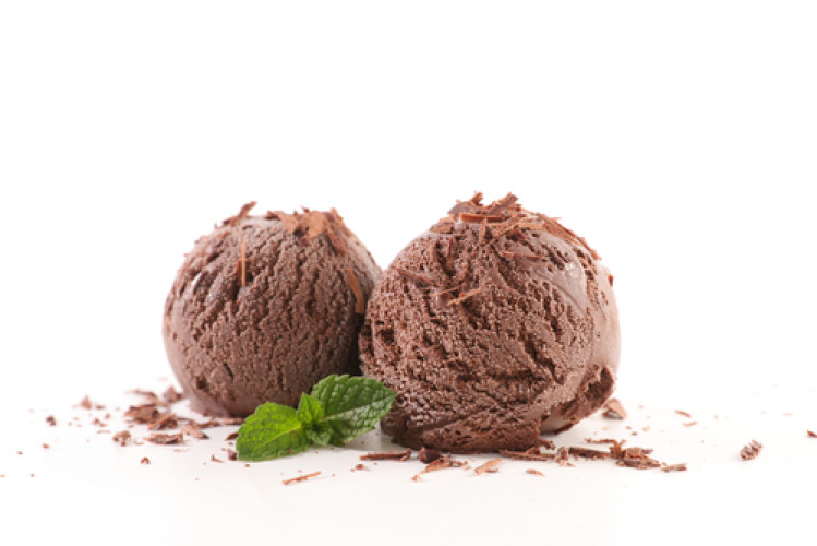 ChocolateiceinÖkotest-AnalysisforMineraloilcomponents(MOSH/MOAH) ChocolateiceinÖkotest-AnalysisforMineraloilcomponents(MOSH/MOAH)