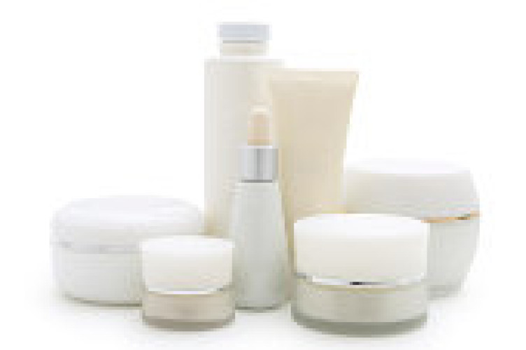 Relevant standards for cosmetic product development: DIN EN ISO 11930 and DIN EN ISO 29621 Relevant standards for cosmetic product development: DIN EN ISO 11930 and DIN EN ISO 29621
