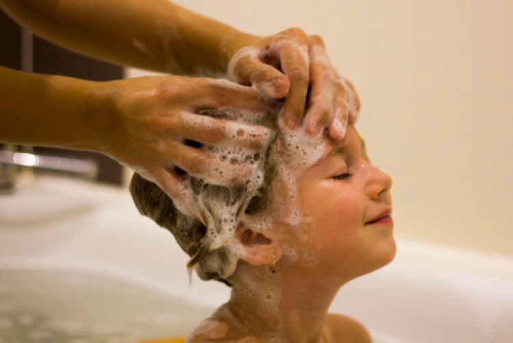 Stiftung Warentest prüft Kindershampoos Stiftung Warentest prüft Kindershampoos