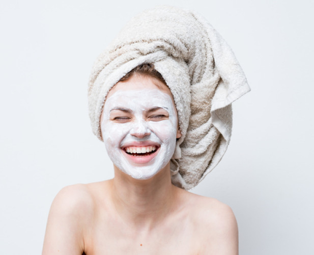 Öko-Test prüft Gesichtsmasken, Kompaktpuder und Augencremes im aktuellen März-Heft Öko-Test prüft Gesichtsmasken, Kompaktpuder und Augencremes im aktuellen März-Heft