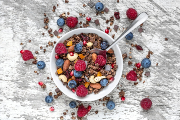 Öko-Test January 2022: Fruit muesli contaminated with mineral oils (MOSH/ MOAH) and pesticides Öko-Test January 2022: Fruit muesli contaminated with mineral oils (MOSH/ MOAH) and pesticides