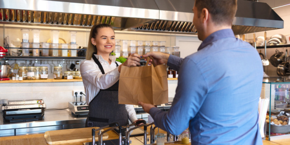 Mitnahme von Speisen in der Gastronomie während des Lockdowns Mitnahme von Speisen in der Gastronomie während des Lockdowns